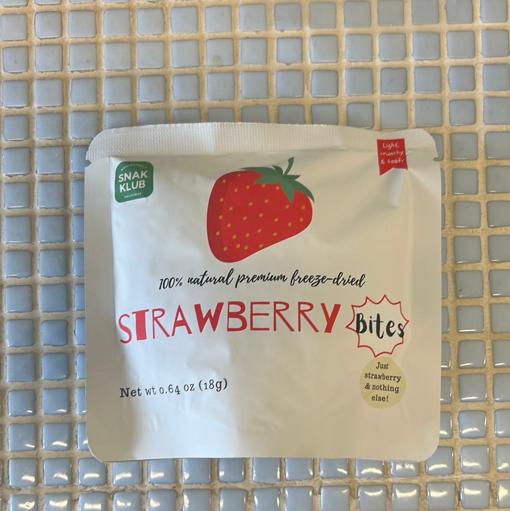 snak klub freeze dried strawberry bites
