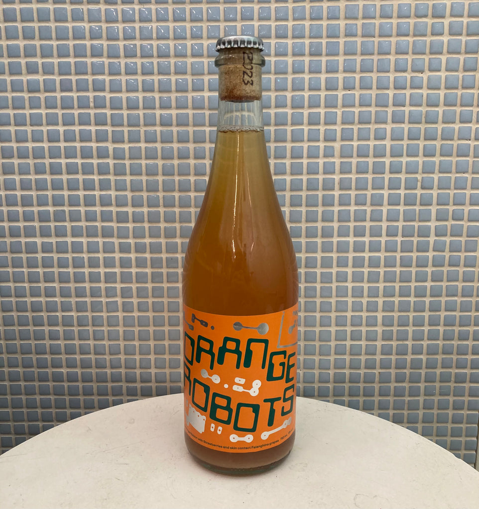homage orange robots 750ml bottle