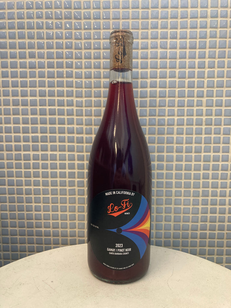 lo-fi gamay/pinot noir red blend wine 2023