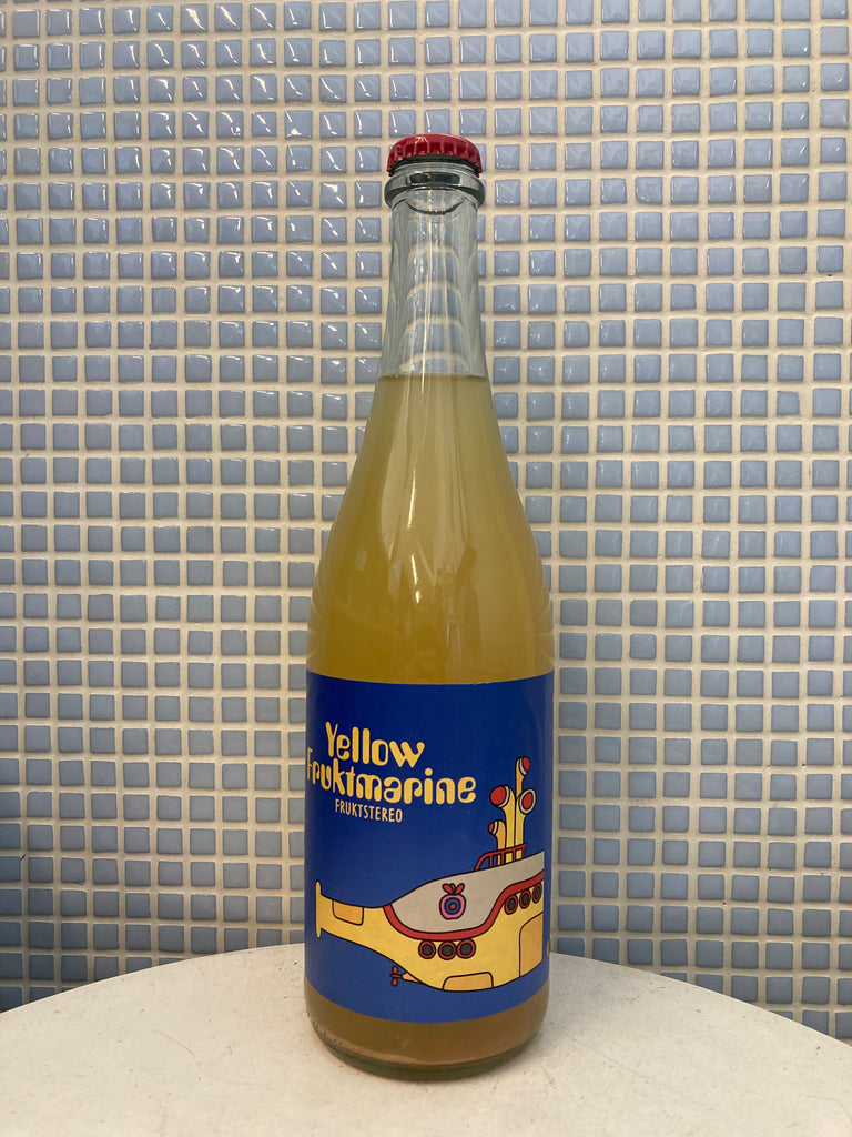 fruktstereo ‘yellow fruktmarine’ sparkling fruit wine 2020