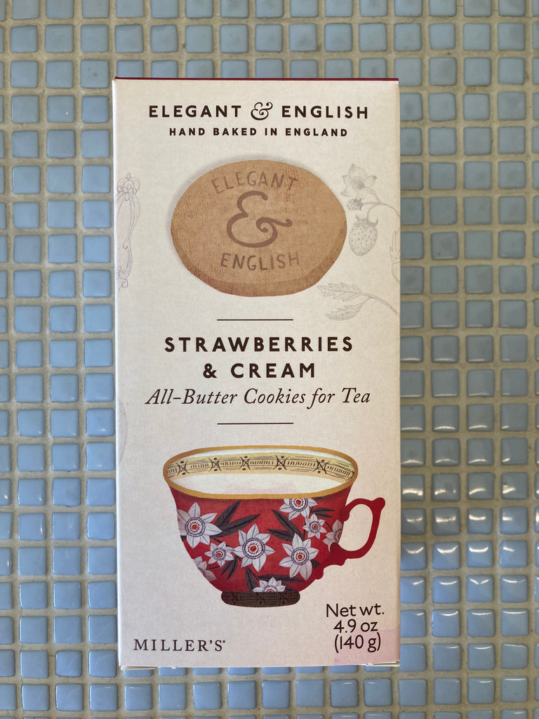 elegant & english ‘strawberry and cream’ biscuit*